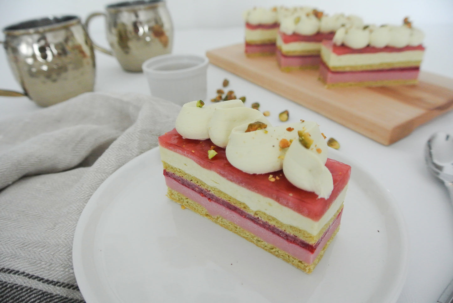 Gâteau framboises et pistaches - Portion individuelle
