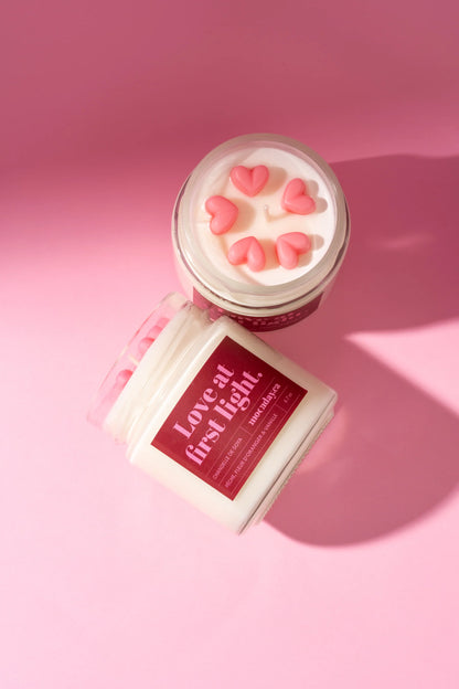 Love at first light - Moonday Mtl